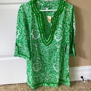 Banana Republic Bright green and white tunic!